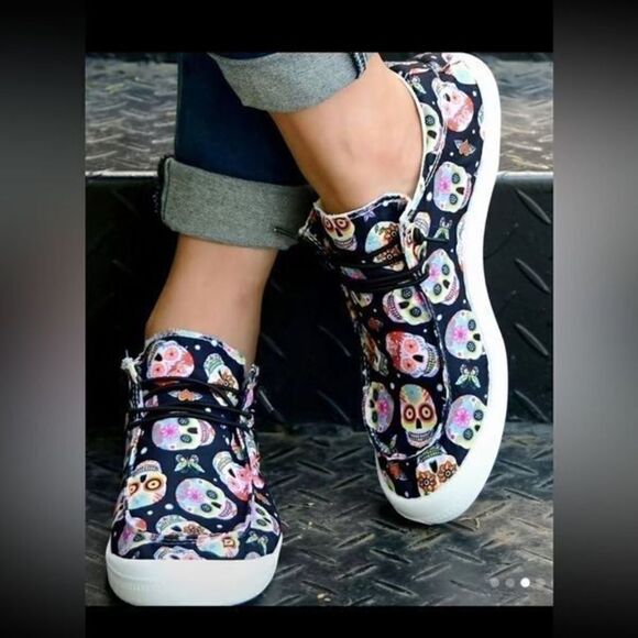 Skull Canvas sneakers with laces rubber sole size 8.5 - Picture 6 of 9